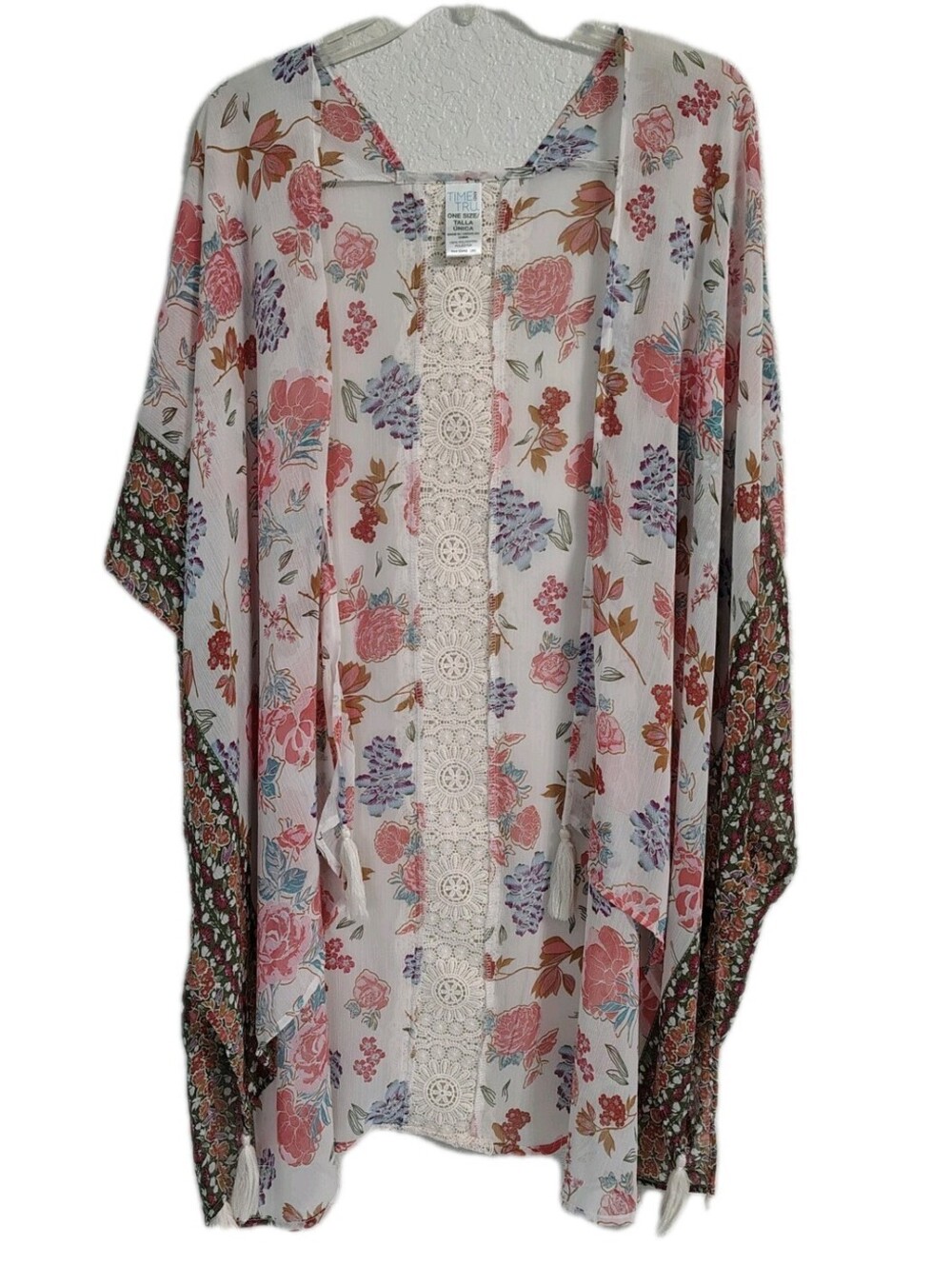 Women's Shawl Floral White Lace Back. With Tassles, One Size, Tall. EUC